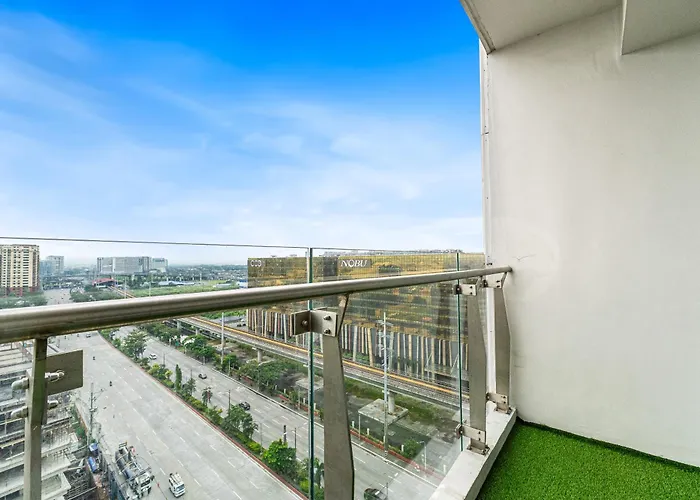 Apartment Elegant 2br View Near Of Dreams, Okada, Solaire, Parqal, Ayala Malls, Moa, And Airport Manila