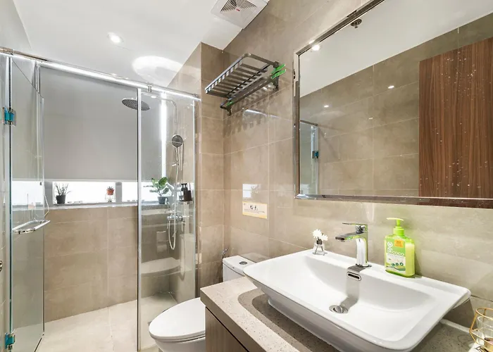Apartment Elegant 2br View Near Of Dreams, Okada, Solaire, Parqal, Ayala Malls, Moa, And Airport *